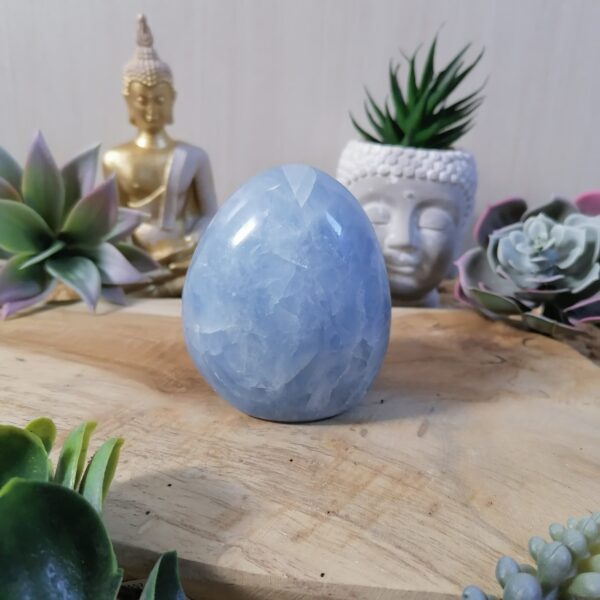 Calcite bleue forme libre - communication, créativité