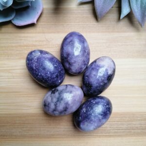 lépidolite calme stress sommeil lithothérapie pierres roulées